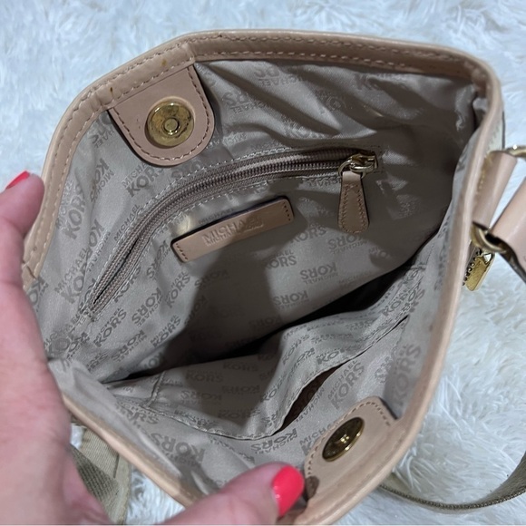 Michael Kors Gold Mirror Metallic Crossbody Purse EUC - Picture 9 of 11